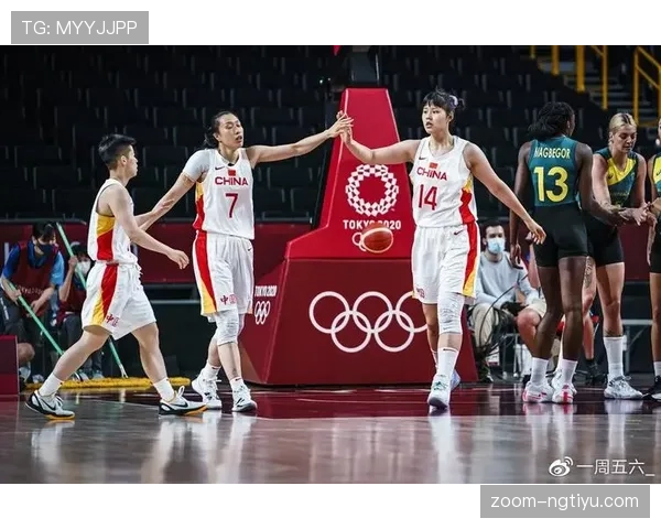 李月汝一出手，普通人瞬间怀疑人生这消费水平也太飒了吧！